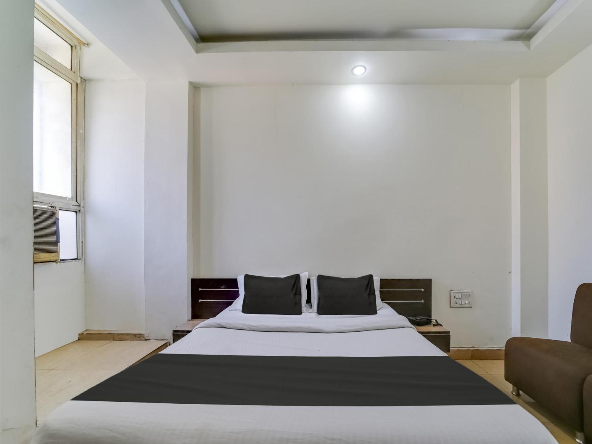 Super Hotel O The Surbhi Bhopal Bagian luar foto